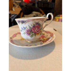 Roy Kirkham Candice Fine Bone China Tea Cup and Saucer Set Floral England 2000